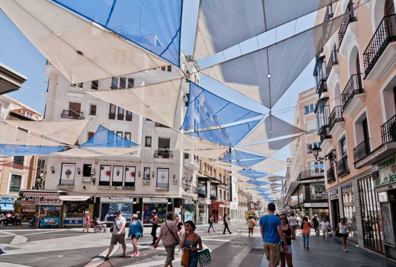 Atico En El Centro De Madrid - Calle Jardines Экстерьер фото
