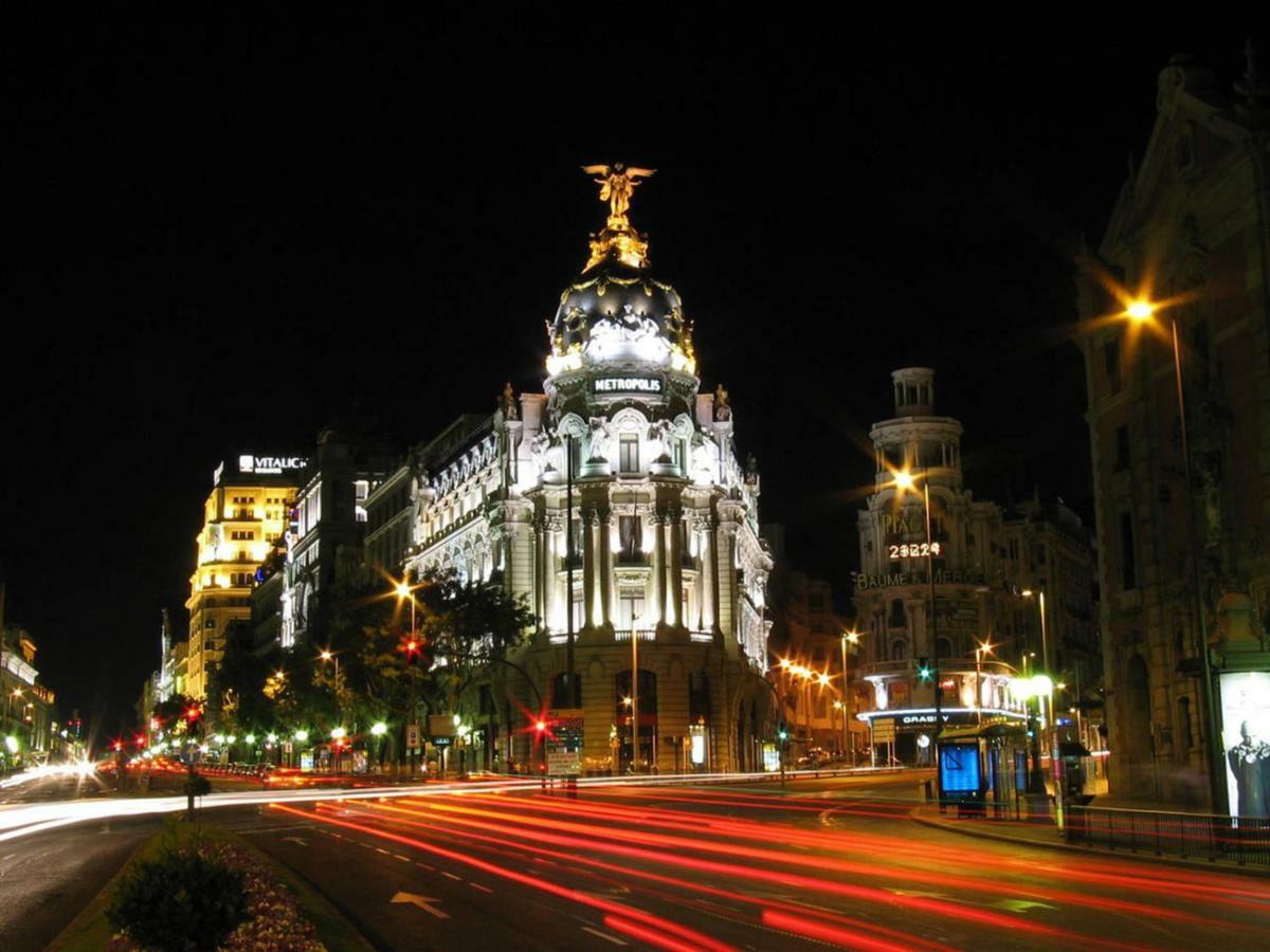 Atico En El Centro De Madrid - Calle Jardines Экстерьер фото